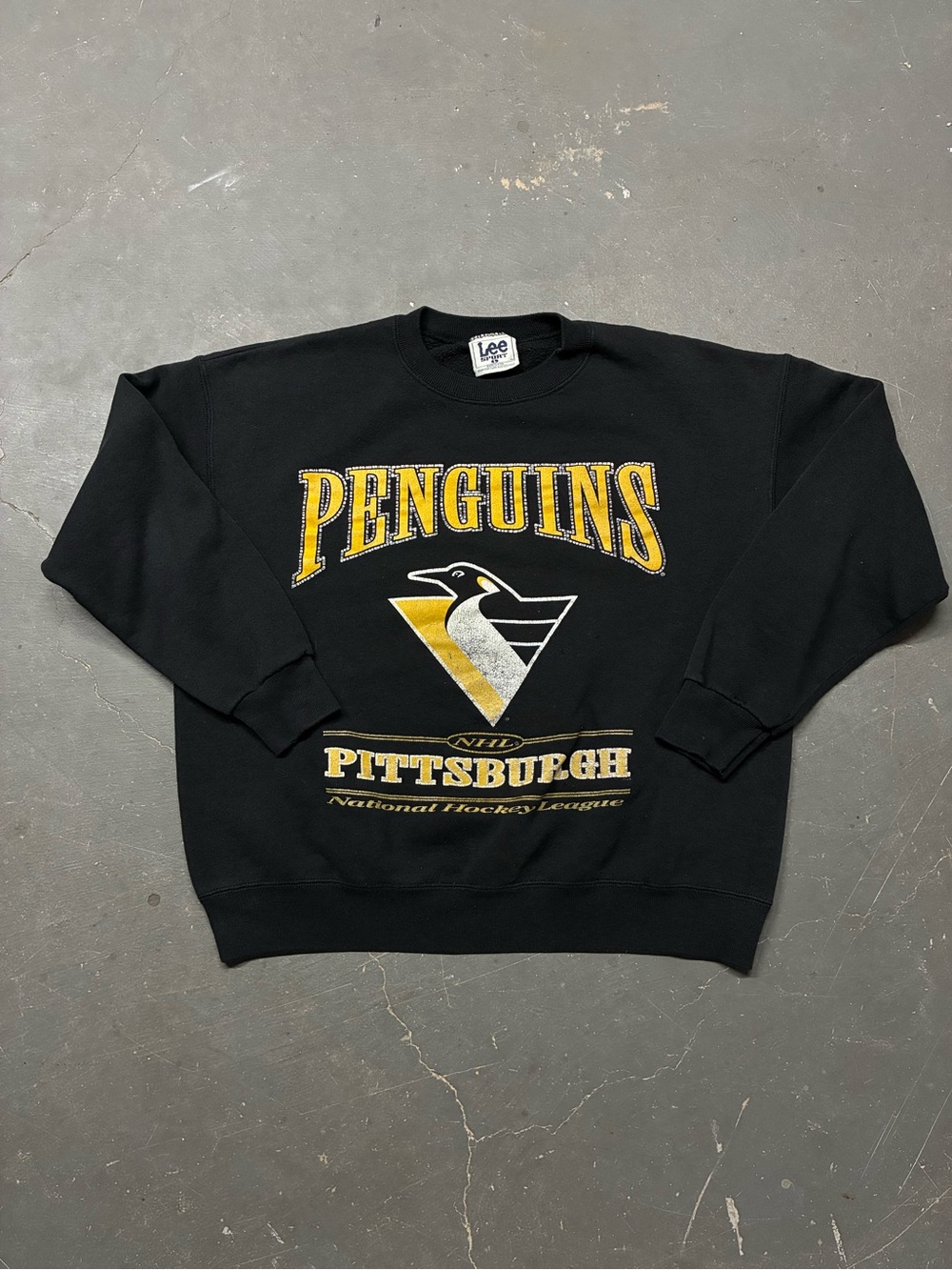 Vintage Lee Sport Pittsburgh Penguins NHL black crewneck Men’s Large Made in USA